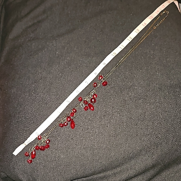 Dark Chain With Elegant Red Chrystal Beaded Necklace - Picture 3 of 3